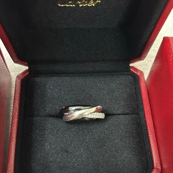 Cartier Trinity Ceramic & Diamond Ring in 18k White Gold 0.45 CTW - Picture 5 of 7